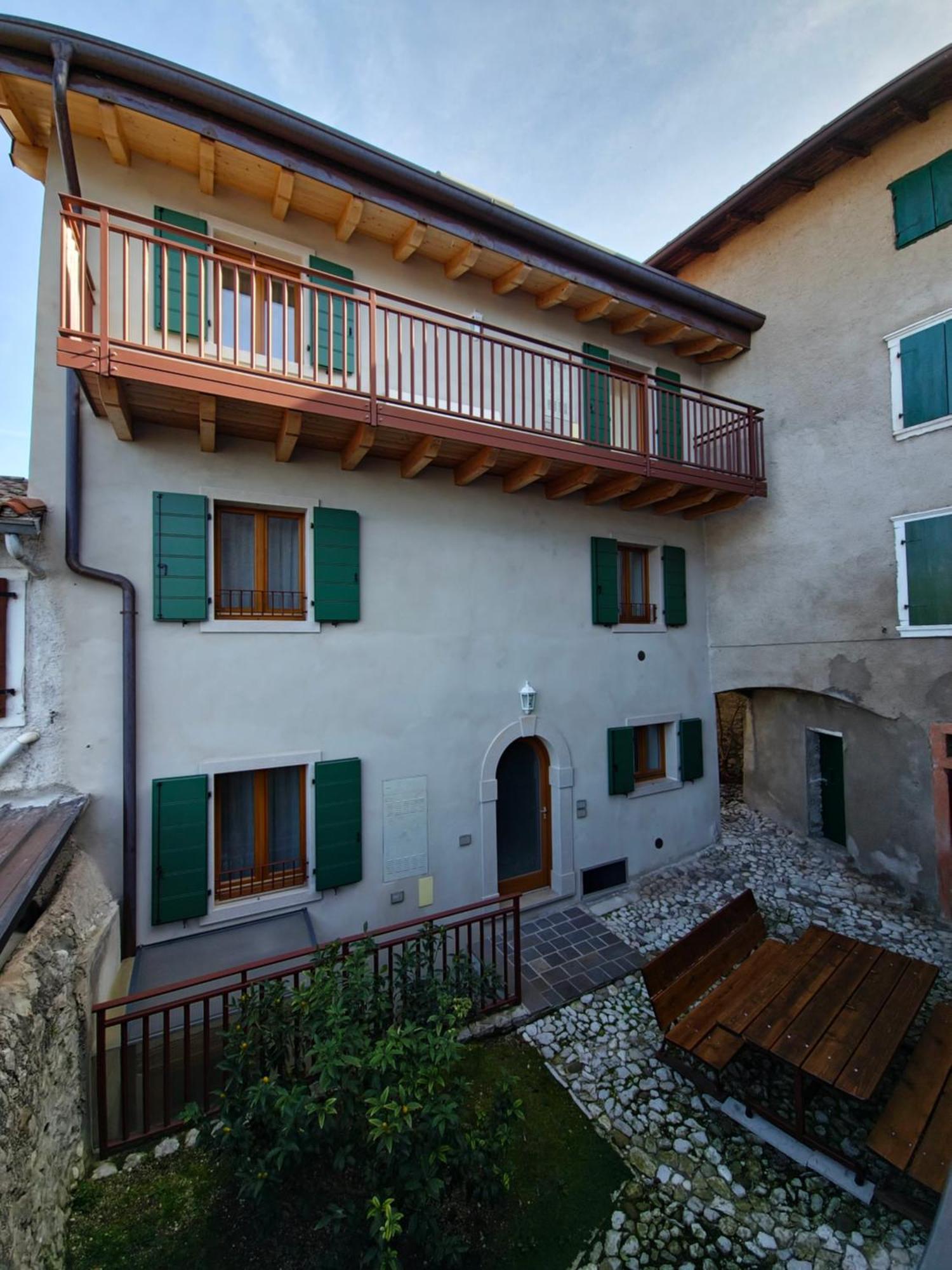 Casa Antico Borgo - Appartamento 1 Assenza di Brenzone Eksteriør billede
